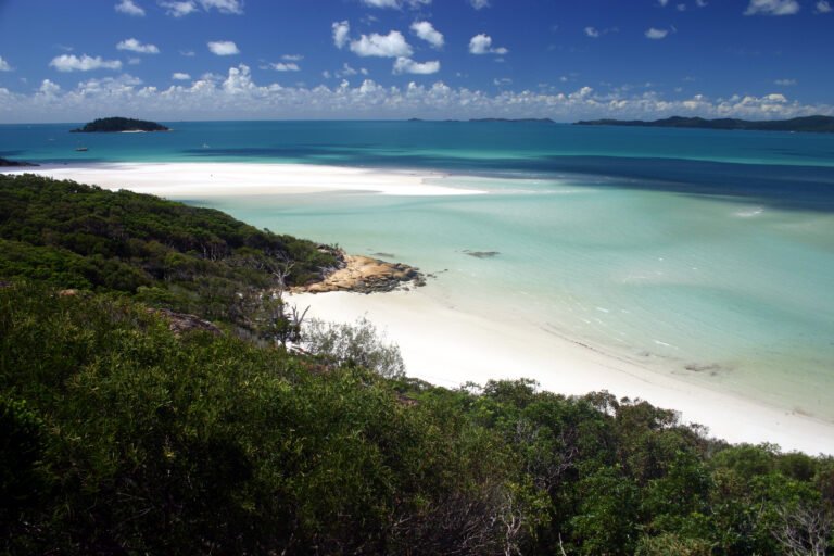 Whitsunday_Island_-_Whitehaven_Beach_01