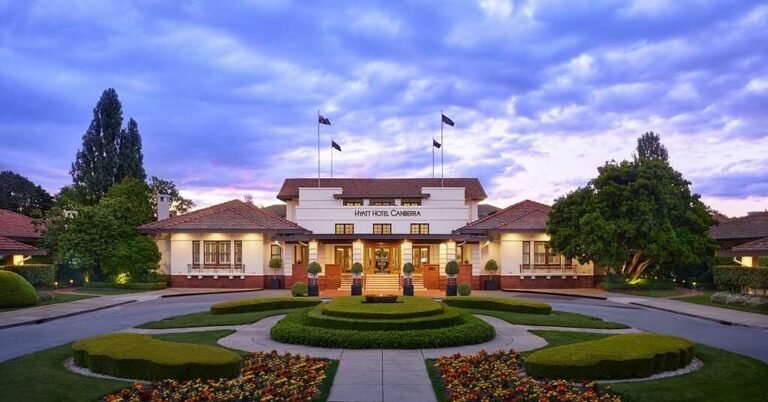 Best Hotels in Canberra